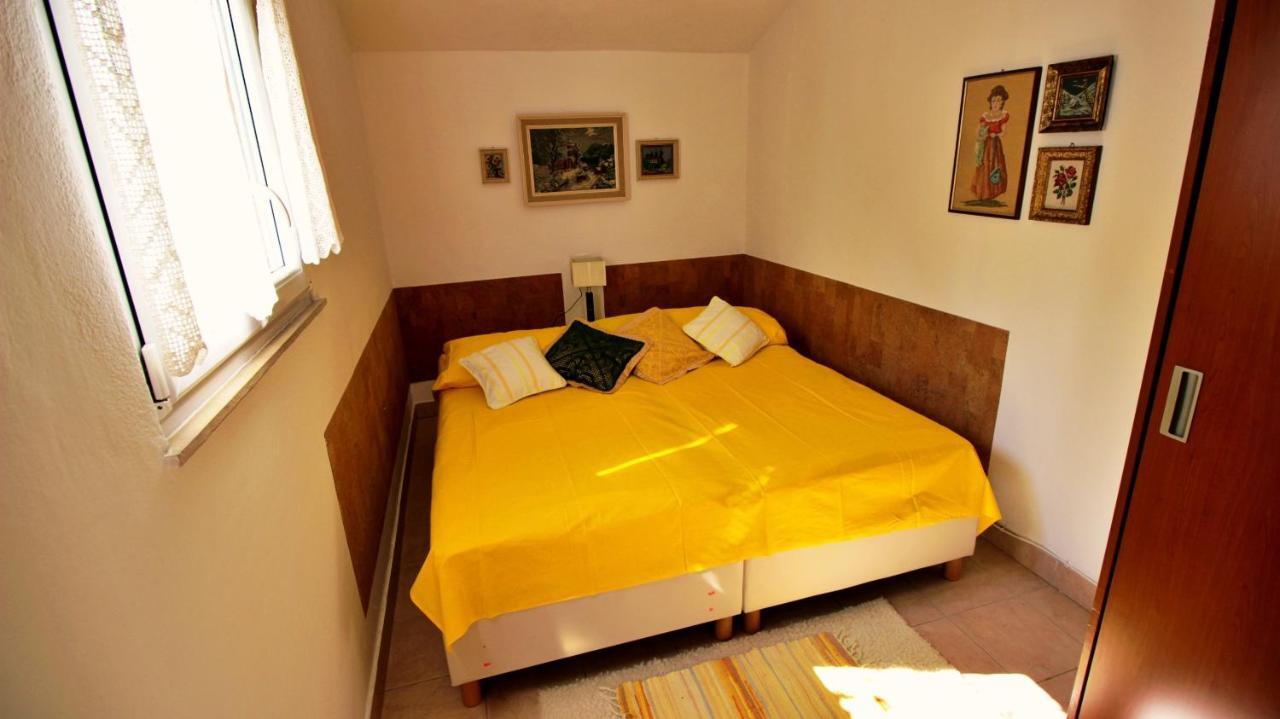 Seaside Apartment Omiš Exteriör bild